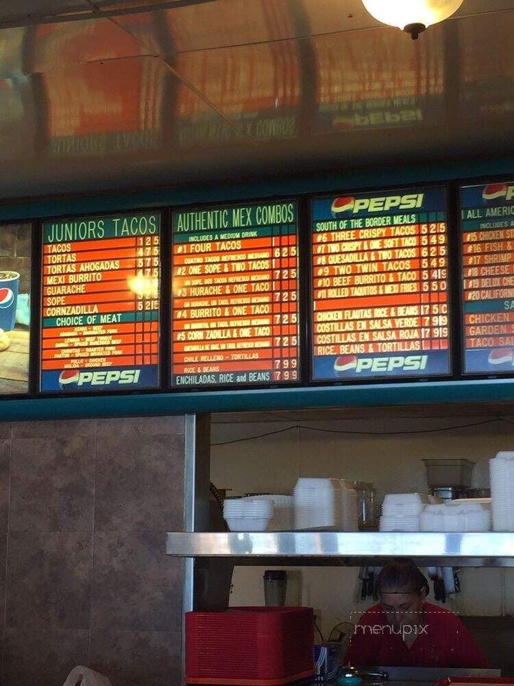 Junior's Tacos - Pasco, WA