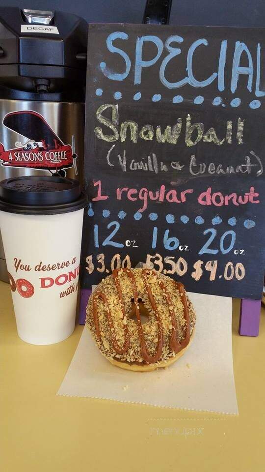 Davis Donuts - Coeur D'Alene, ID